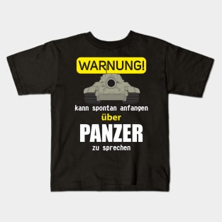 In German: Warnung! Kann spontan anfangen über Panzer zu sprechen (Jagdtiger) Kids T-Shirt